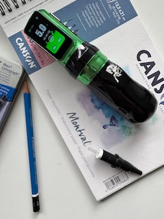 Alamin kung paano mag-shade sa papel gamit ang tattoo machine