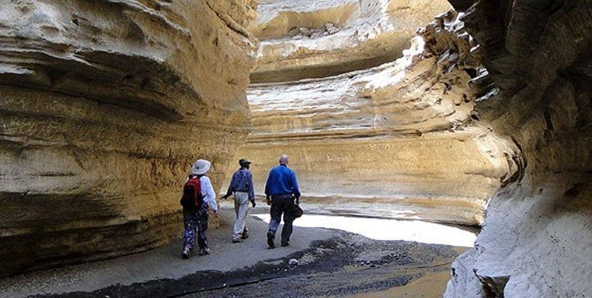 Navigate Hell’s gate gorges