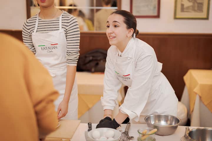 Пригответе паста фетучини на площад „Навона“