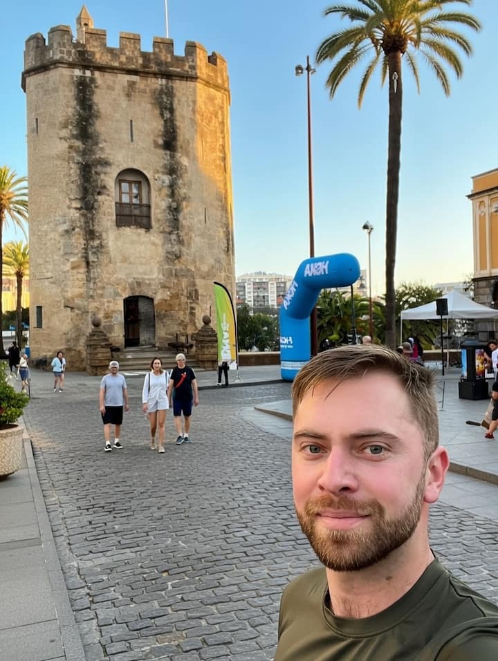 Jookse ja avasta Sevilla ajalugu liikumises