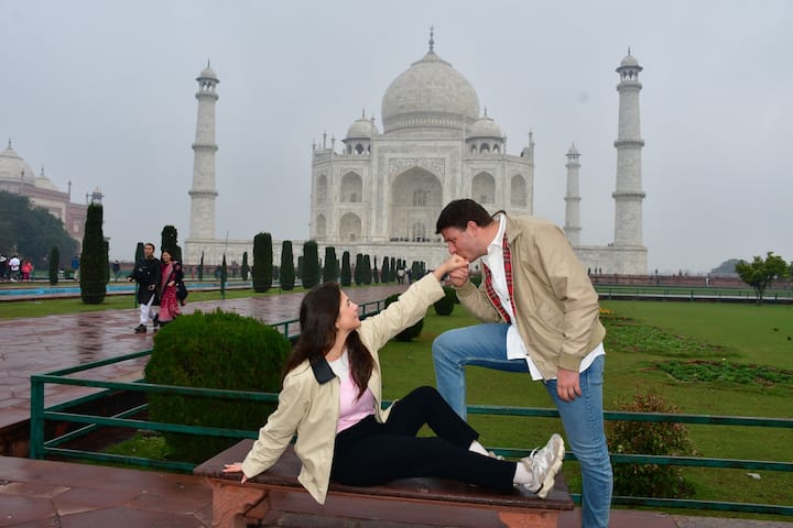 Shëtitje në Taj Mahal në të njëjtën ditë nga Delhi me makinë