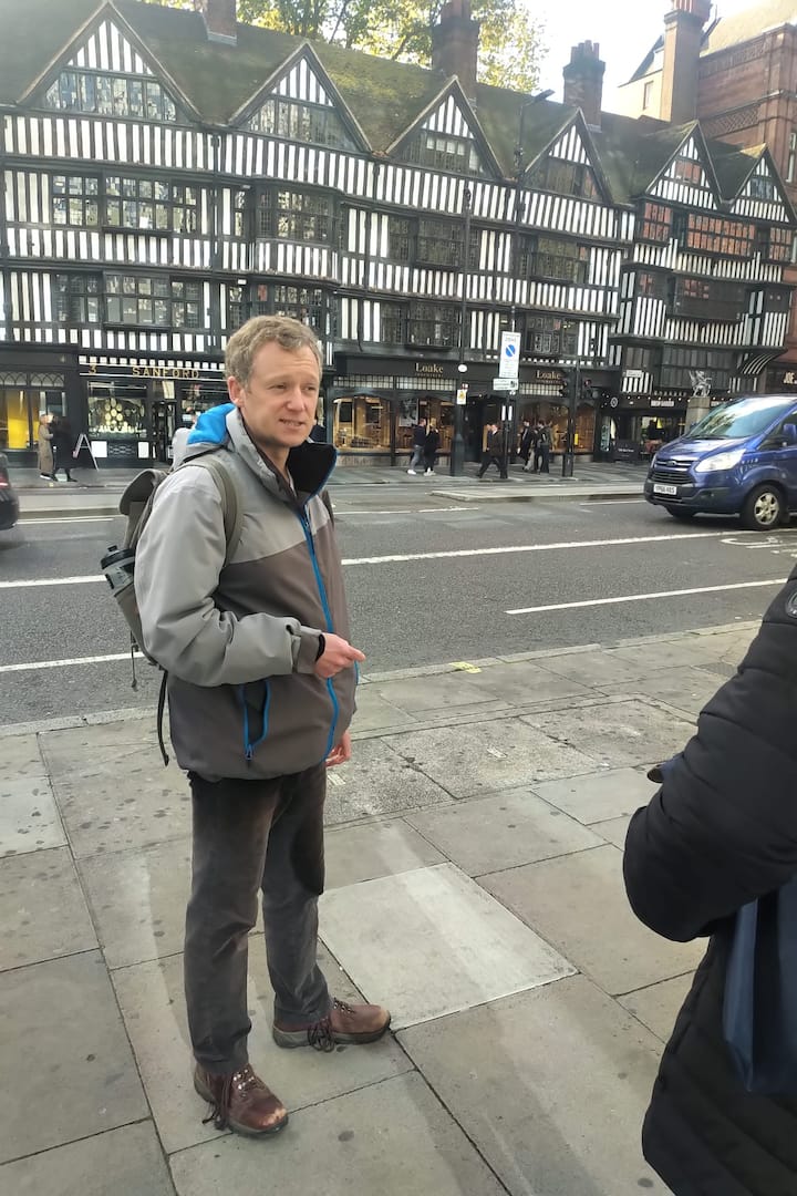 Пешеходна обиколка из лондонските бедняшки квартали и великолепие