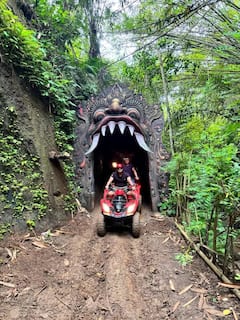 טיולי טרקטורונים עם Atv באובוד עם מנהרה ומפל
