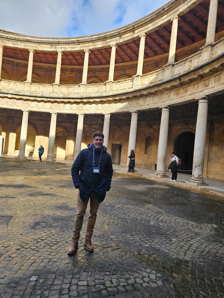 ალჰამბრისა და გრანადის სილამაზის გაგება