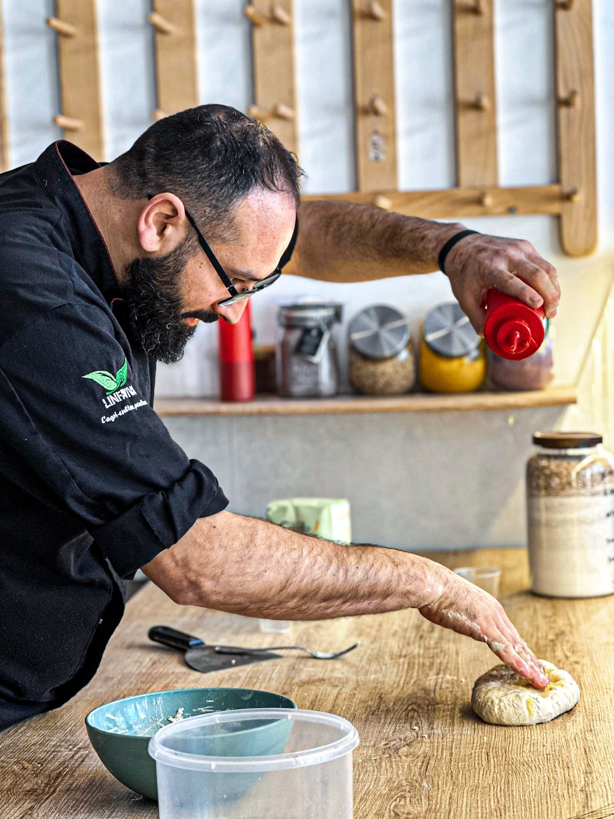 A Meeting in a Pizzeria