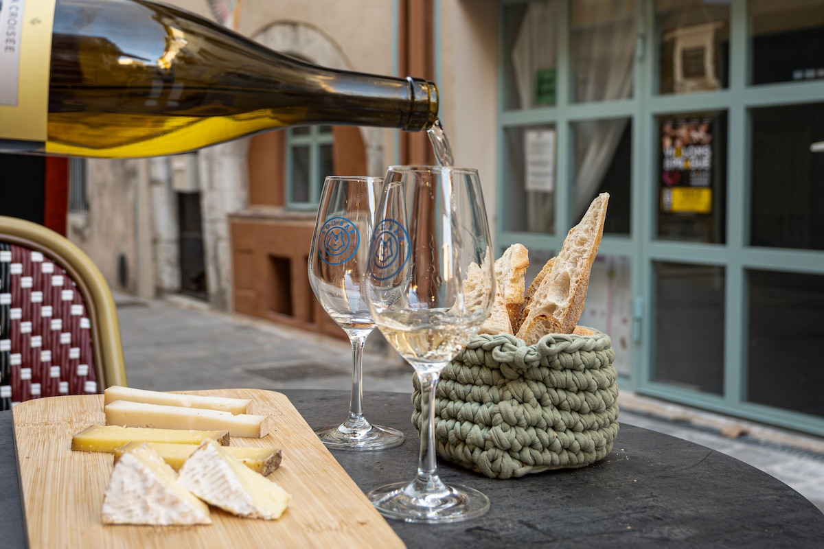 French wines & aged cheeses