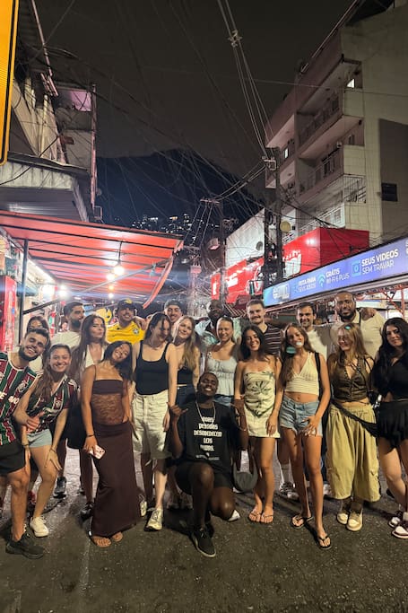 Pubcrawl & Favela Party in Rocinha "baile funk"