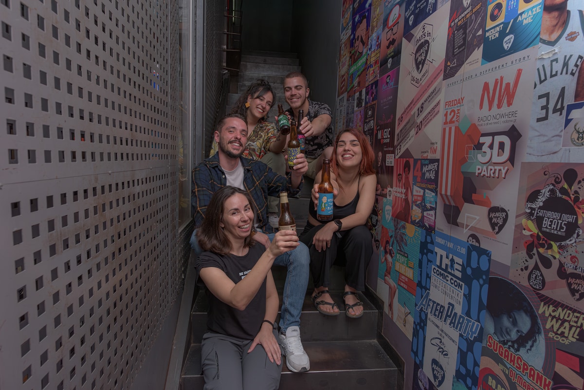 Pub Crawl and Dance Through the Night with a Local