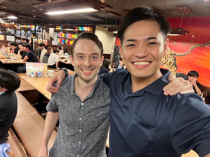 სოციალური ბარების მარშრუტი სინძუკუში