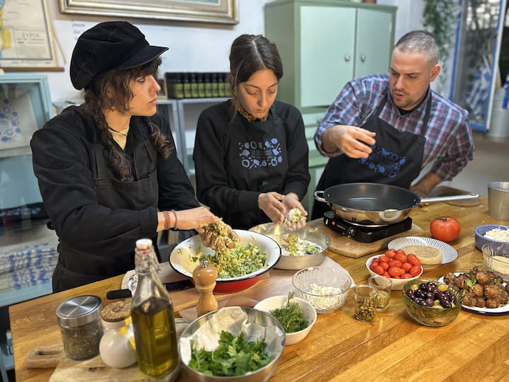 Насладете се на гръцки ястия с домашен готвач