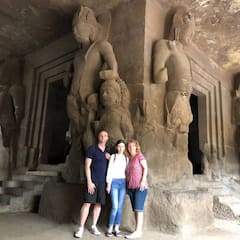 Explora los templos excavados en la roca de Elephanta: visita guiada