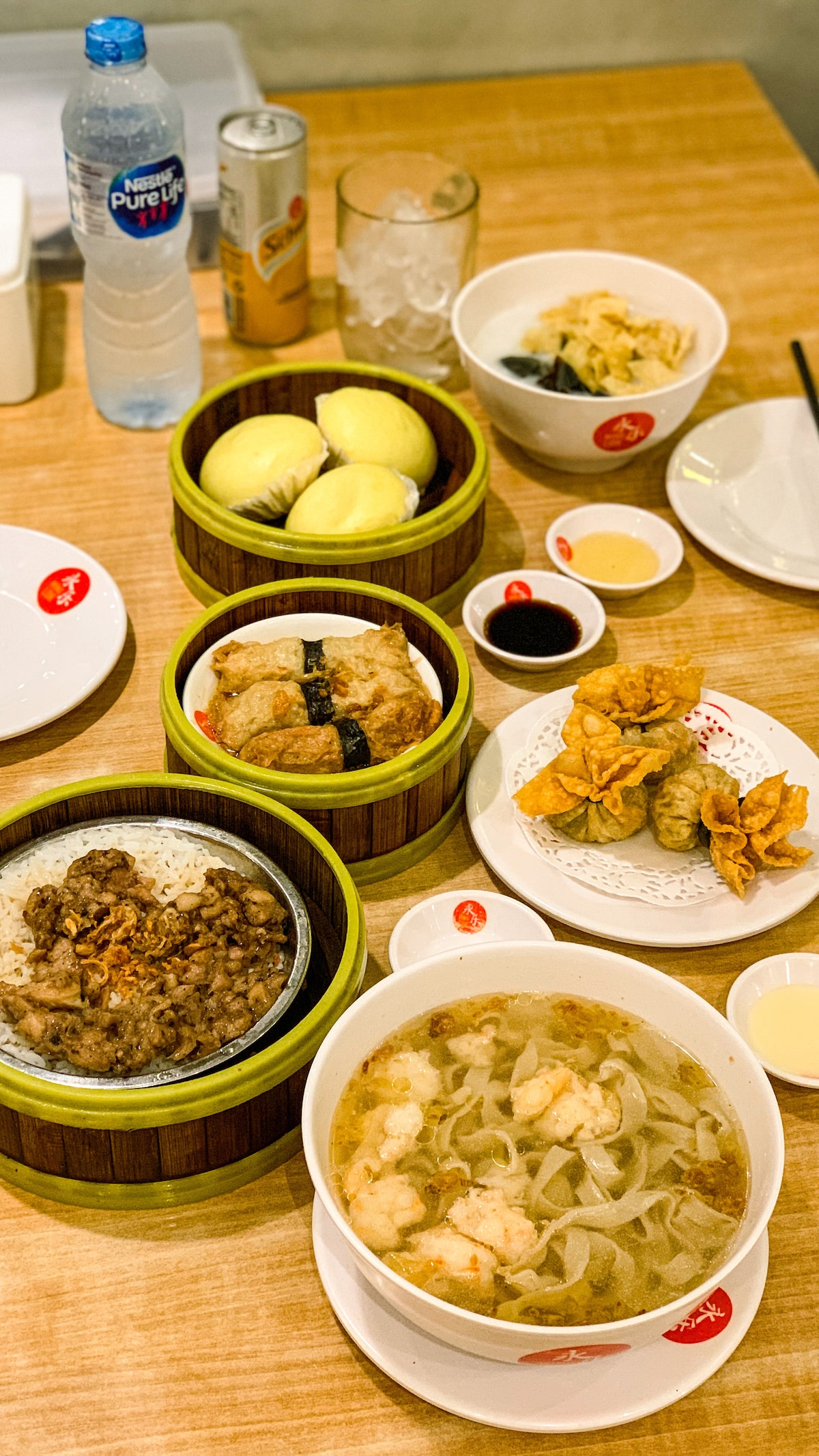 Savor traditional bites at a Surabaya landmark