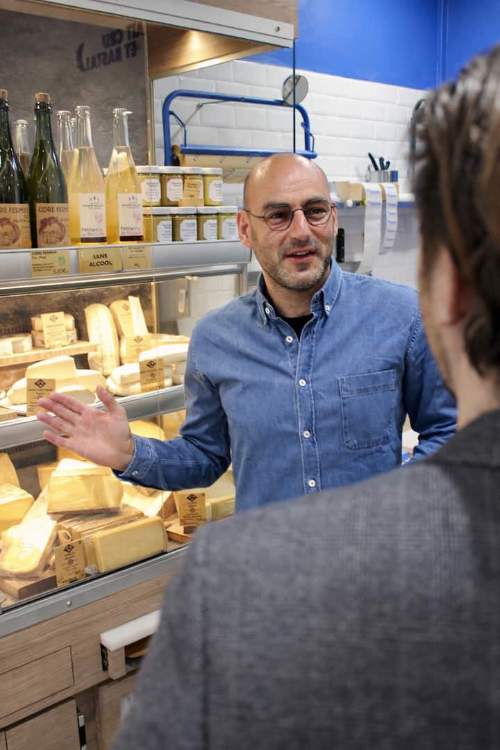 ყველის დეგუსტაცია პარიზულ სახლში