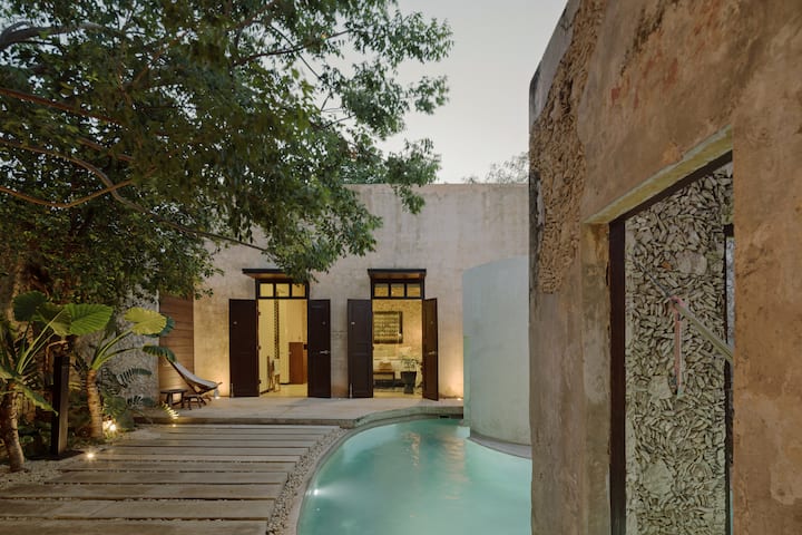 შეაბიჯეთ მერიდაში მდებარე ფარული საოცნებო სახლებში