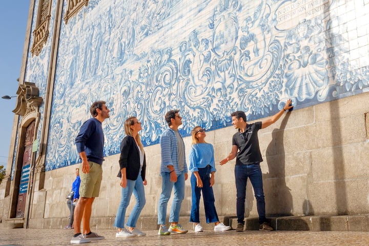 Porto: Shëtitje, libraria Lello, varkë dhe teleferik
