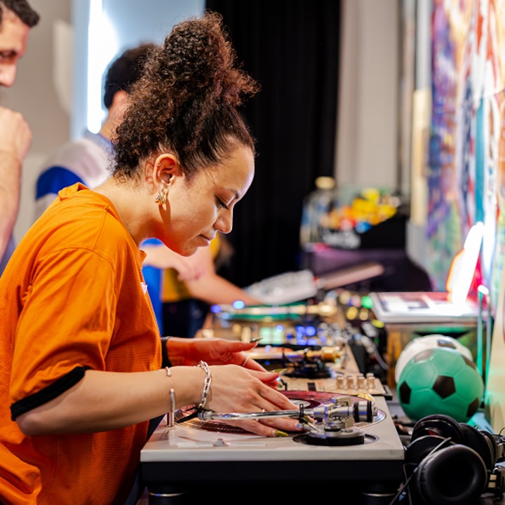 Learn to DJ with a tournament-inspired playlist · ☆5.0