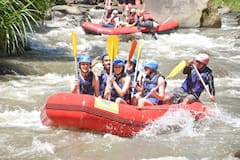 Rafting en el río Ayung y columpio en los arrozales en terrazas