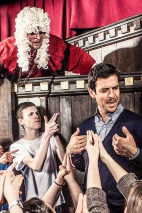 Walk through London Dungeon history with actors