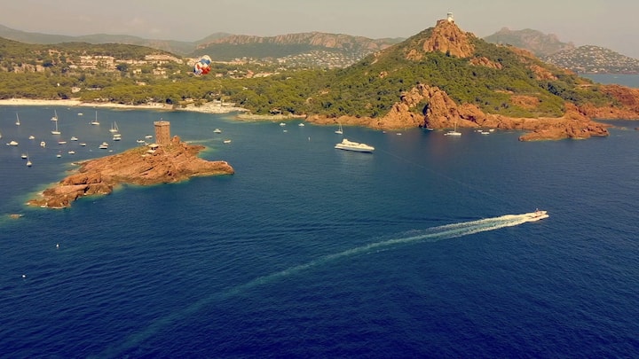 एस्टेरेलच्या वर एक अनोखी फ्लाइट अनुभवा