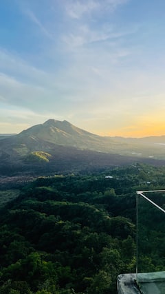 Tour en jeep al amanecer en el monte Batur y aguas termales dignas de Instagram