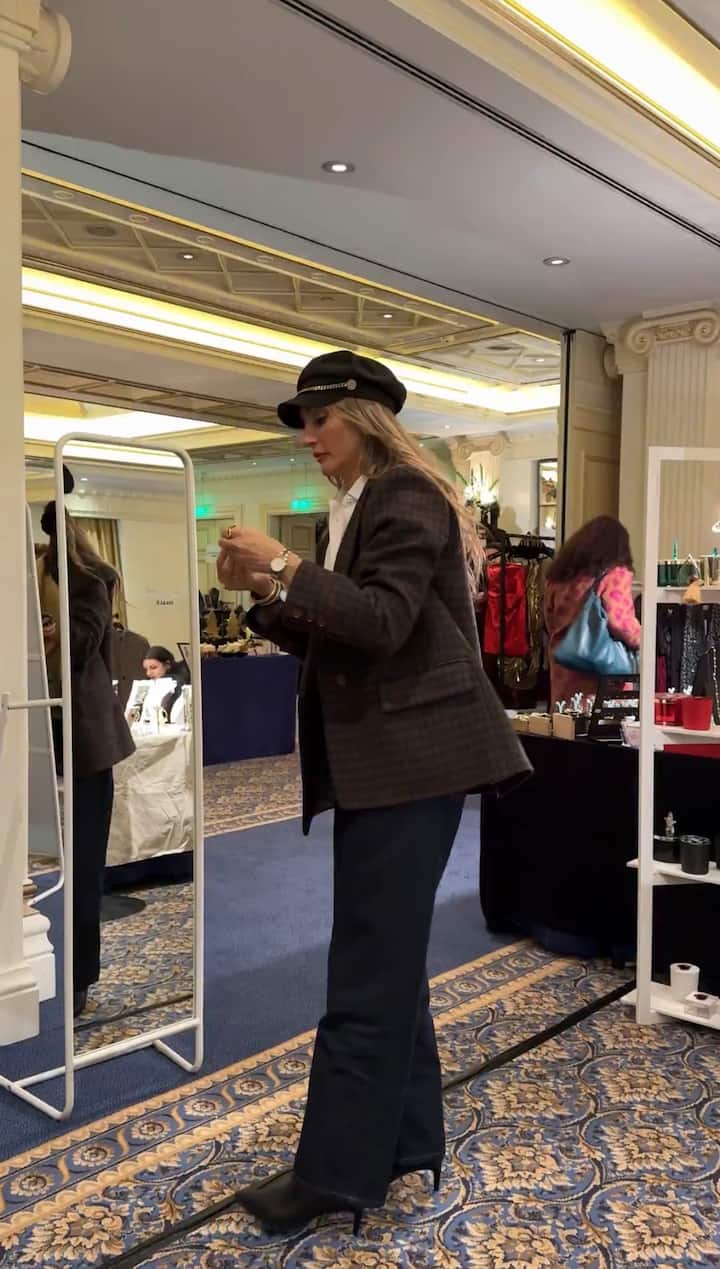 ადგილობრივივით საყიდლები ათენში სტილისტთან ერთად