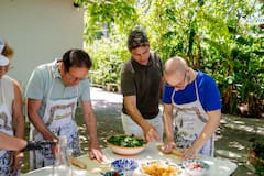 Cocina con la abuela Lucía en un horno de leña