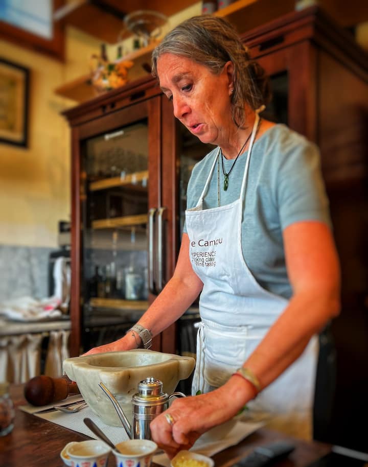 პესტო და ტროფიე: ხელები ცომში