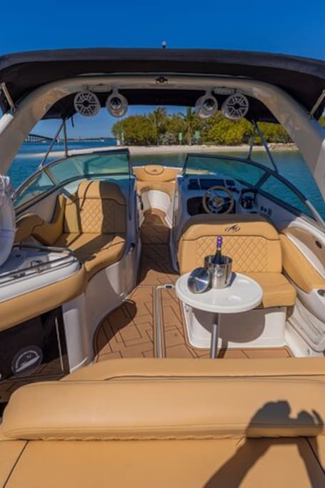 Private 2-hour Biscayne Bay cruise in Miami