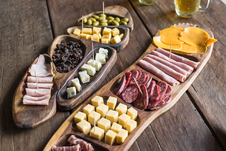 რეგიონული პროდუქტების დეგუსტაცია გიდთან ერთად