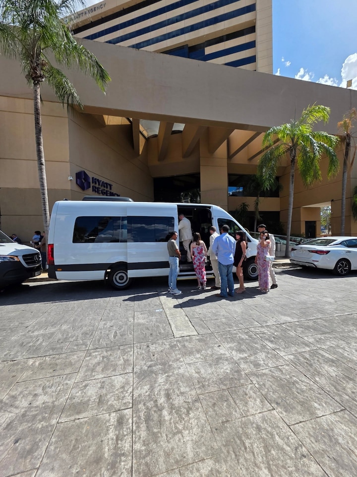 Mayan Experience, Chichén Itzá, Cenote and Izamal