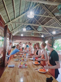 Experiencia culinaria en Hoi An: cocina y conecta