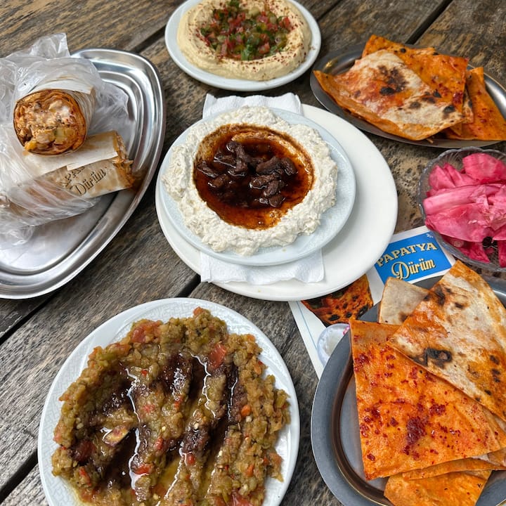 Кулинарна и пешеходна обиколка край Босфора