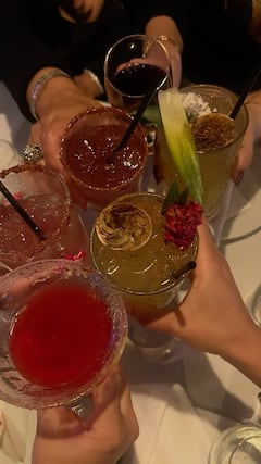 Taller de cocteles griegos con ouzo y mastiha