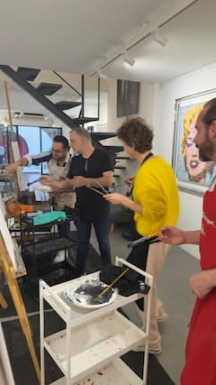 ללמוד פורטרט דינמי עם אמנית צרפתייה