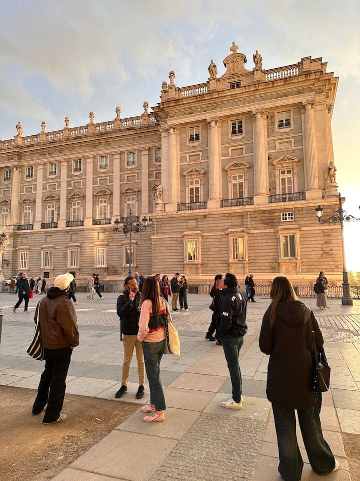 Madrid en 3 heures : temples, palais et mythes locaux