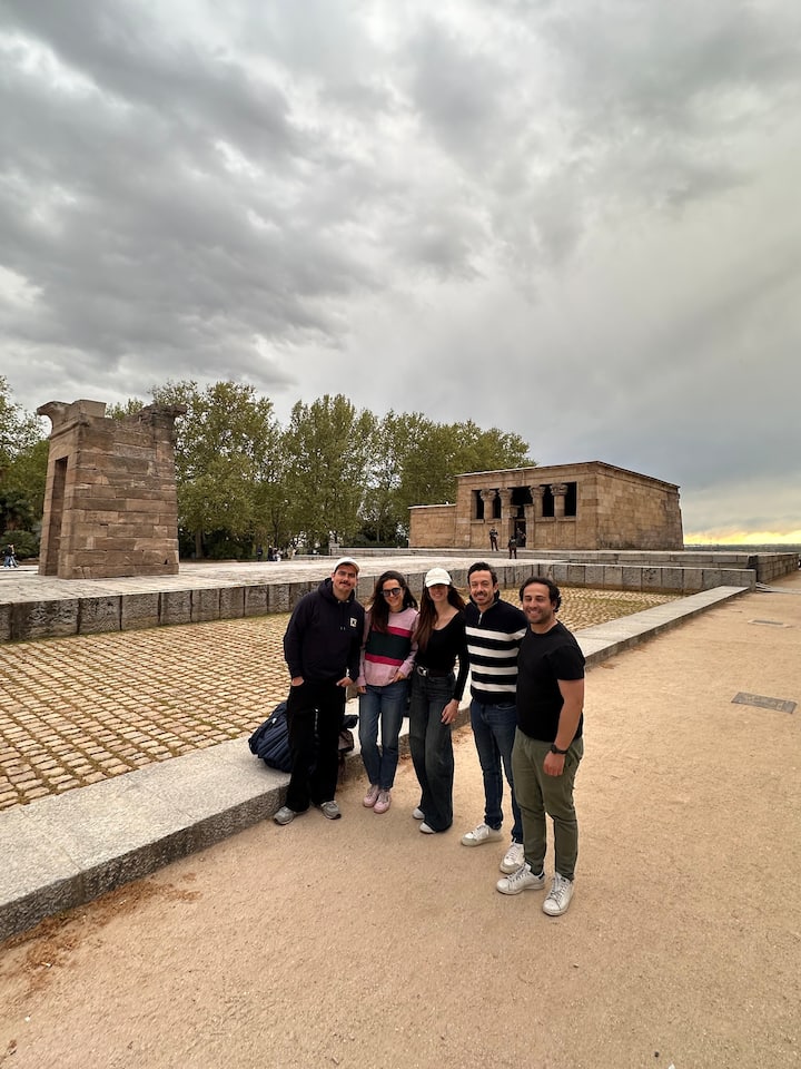Madrid en 3 heures : temples, palais et mythes locaux