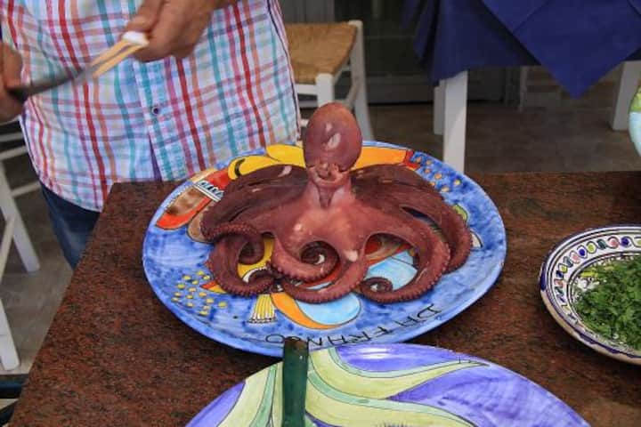 ​Mondello: pulpo, granizado y relajación en hidropedal