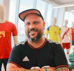 התאמה אישית של חולצת גביע העולם של FIFA 26™ עם Adidas
