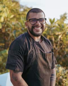 לבשל אוכל קוסטה ריקני עם שף מקומי