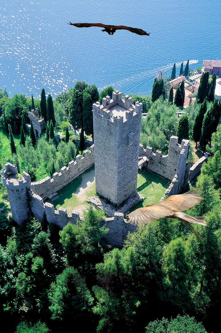 Pikturo në natyrë në Kështjellën e Vezios