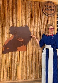 Fördjupa dig i Uganda: barktyg, kaffe, traditionell klädsel