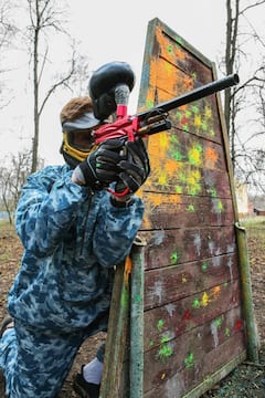 Paintball con materiales fluorescentes