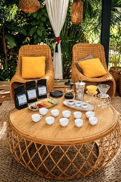 Coffee tasting en jardín tropical Num Puerto Viejo