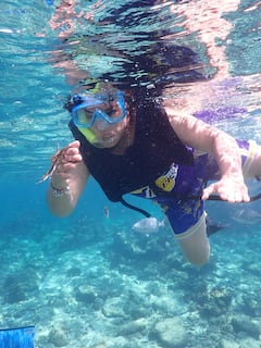 Playa Coral y Cueva Saturno במונית או במיקרובוס