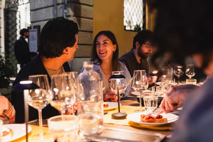 VIP Dinner with truffles & wine by Trevi Fountain