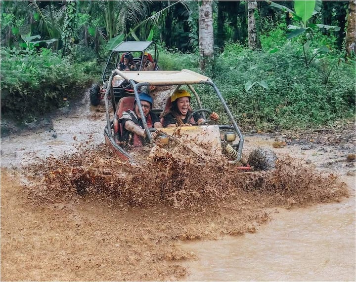 Visite en buggy tout-terrain et cascade secrète