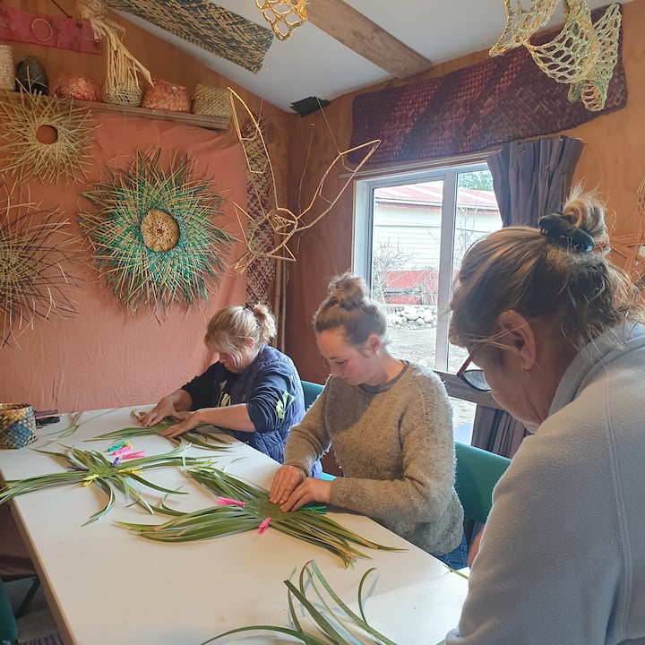Tissage de lin en 2 jours : Tikanga, putiputi et paniers