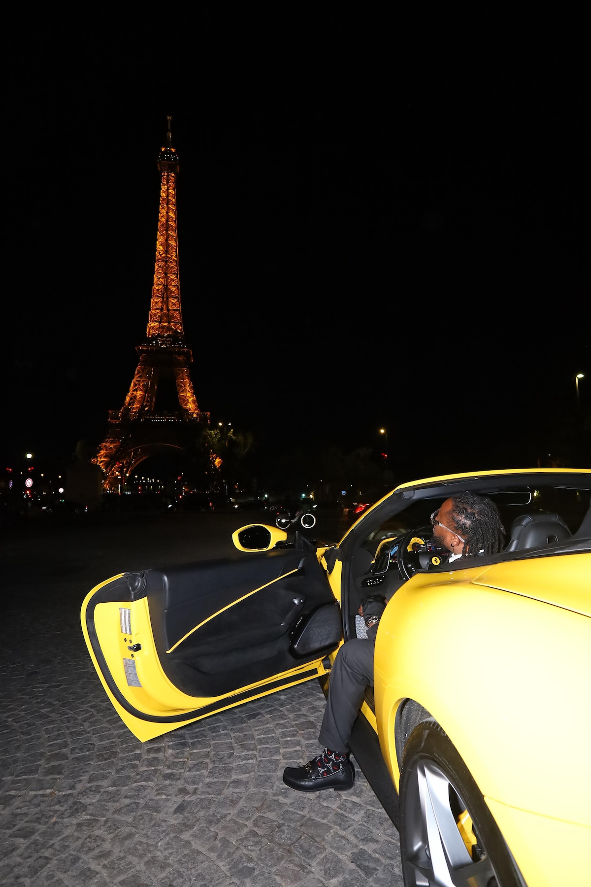 Elegant Paris photography by Sylvia — Olam Experiences