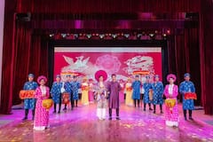 Experiencia Ao Dai Show en la ciudad de Da Nang