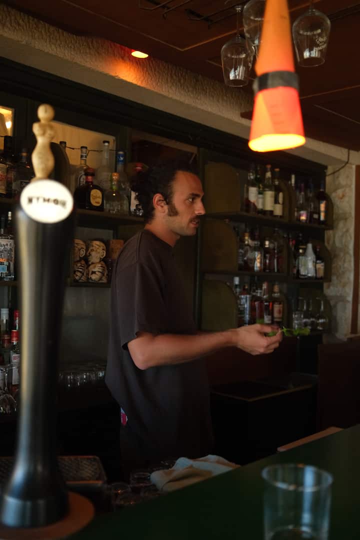 Masterclasses de barman de cocktails au bord de la mer